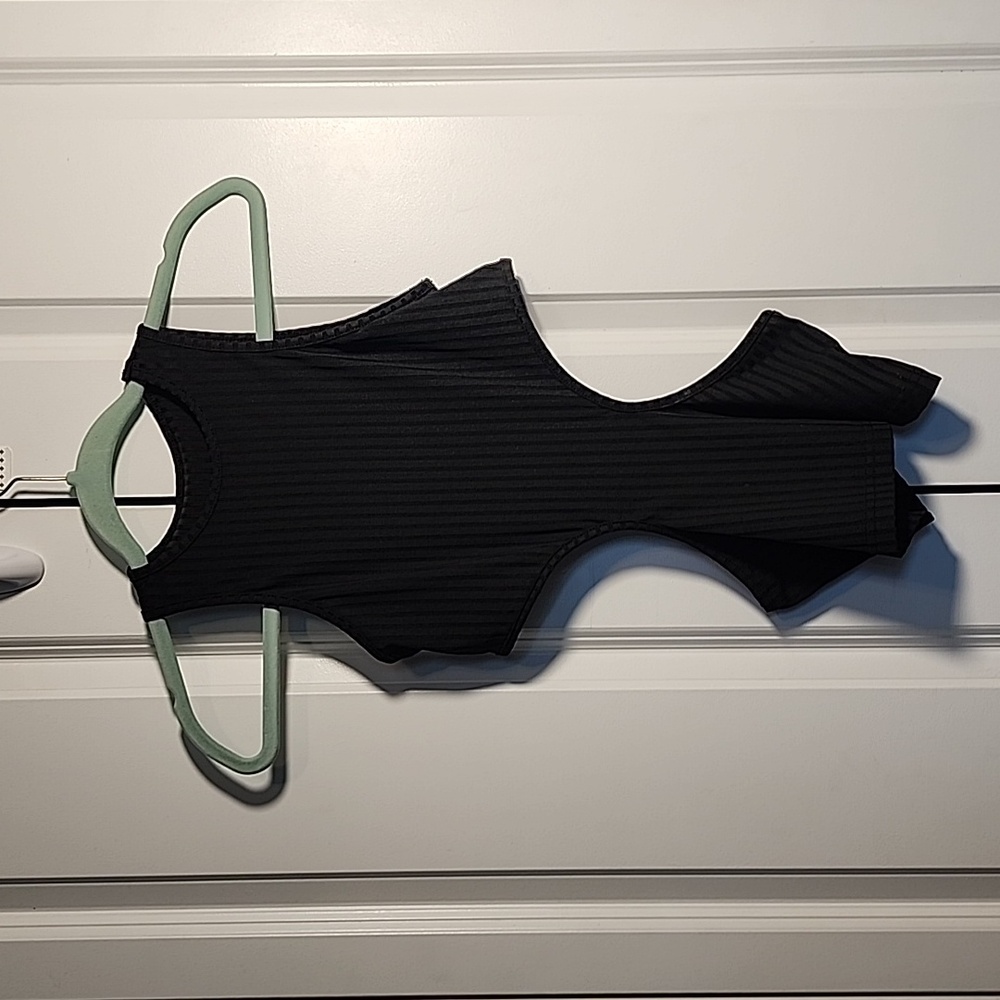 Black side cutout shirt